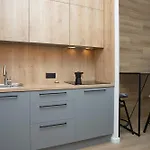 Fully Equipped Flat, 10 Min Walk Away To Central Station, 2Nd Floor