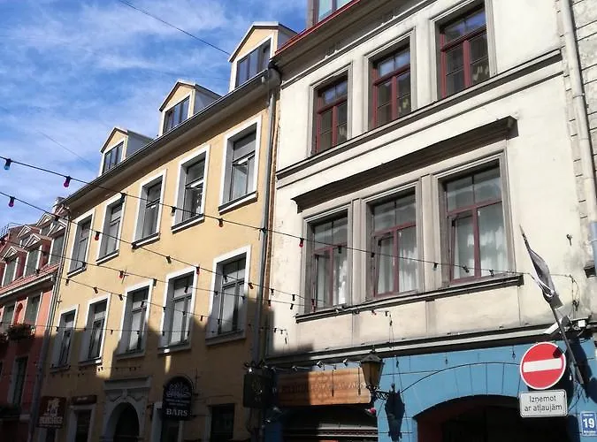 Three-Bedroom Apartment On Peldu 19