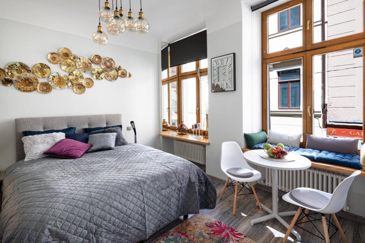 Apartment Art Design King Bed In Old Town *