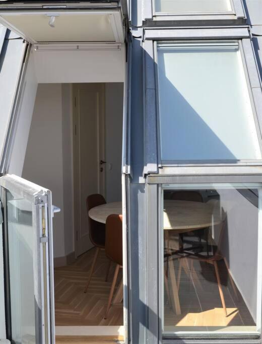 Butas Luxury With A Balcony And View In Old Town