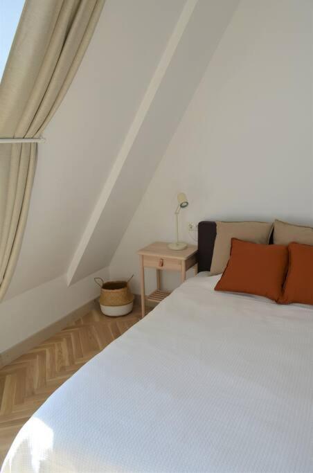Luxury With A Balcony And View In Old Town Butas *