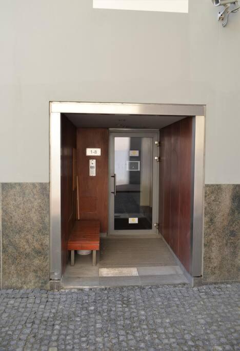 Luxury With A Balcony And View In Old Town Butas *