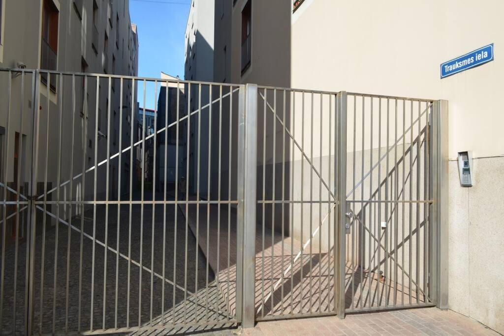 Butas Luxury With A Balcony And View In Old Town