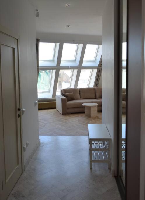 Luxury With A Balcony And View In Old Town Riga