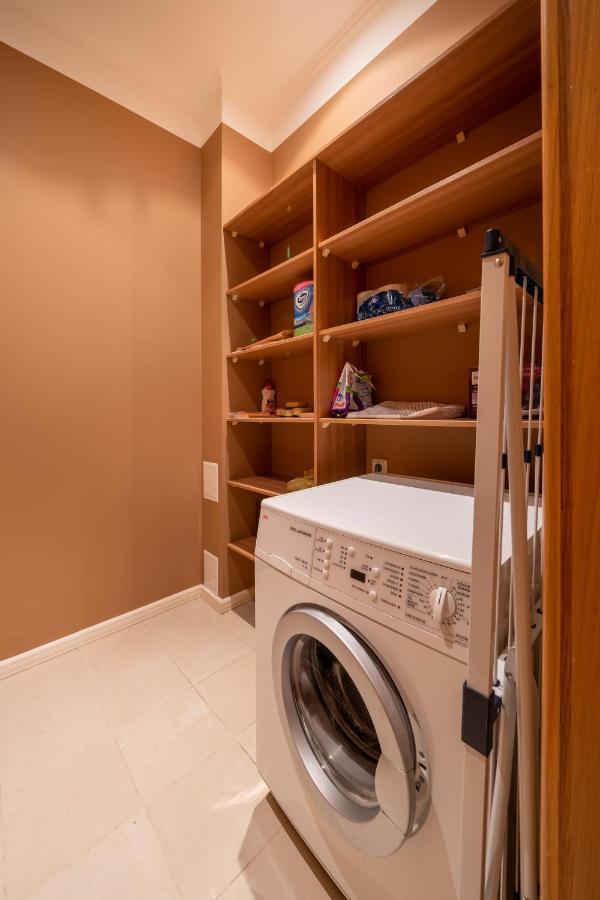 Pulkveza Brieza 7 Street Two Bedroom Apartment Riga