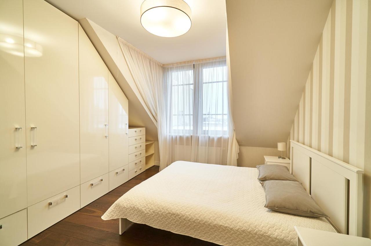 Apartment Emi