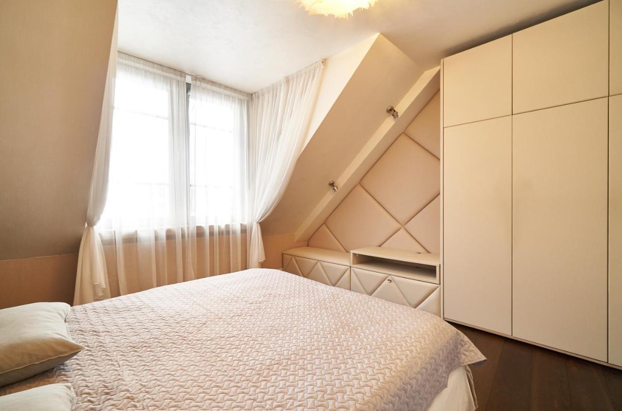 Apartment Emi