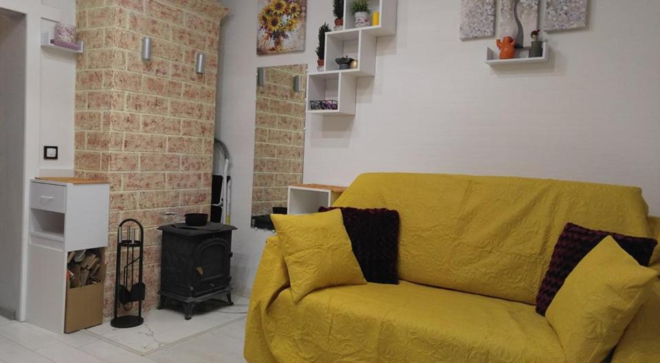 Frendly Flat Free Wifi & Parking Kitchen Equipment Cosy Huoneisto *