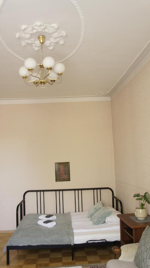 Cozy, Spacious Gertruda Self Chek In 20 Min To Old With Car 5 Min * Riga