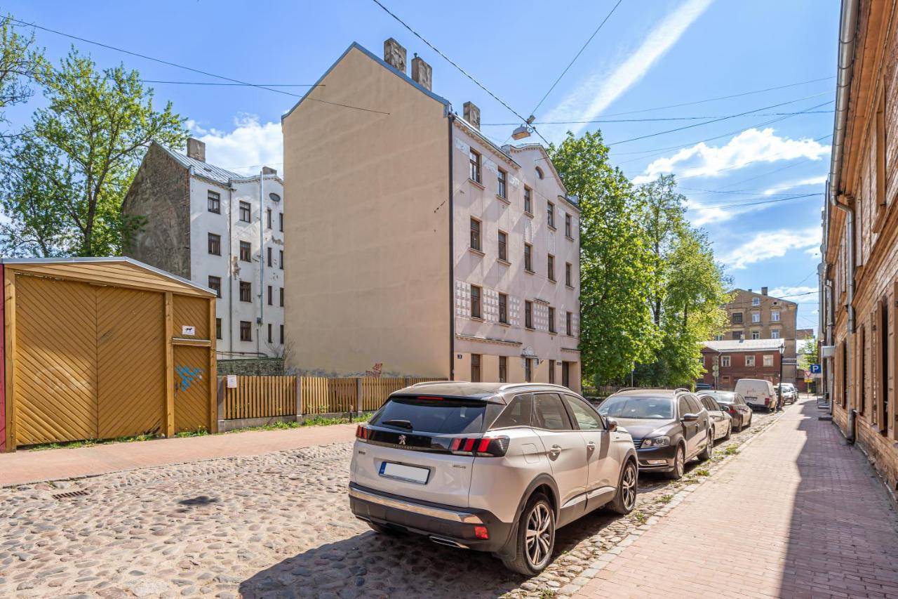 Korter Top-floor With Courtyard View In Unesco Area, Murnieku Street