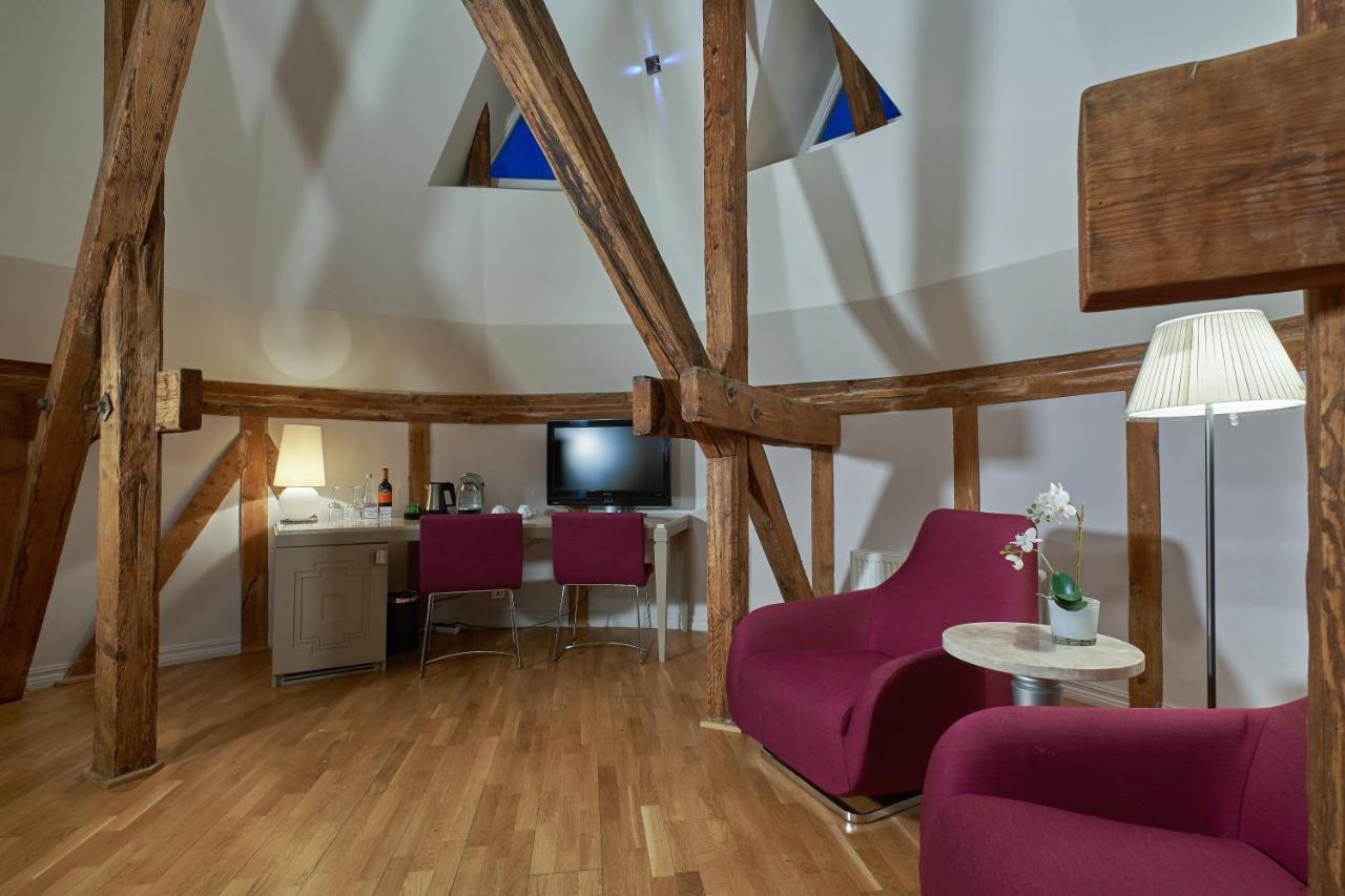 Opera Hotell