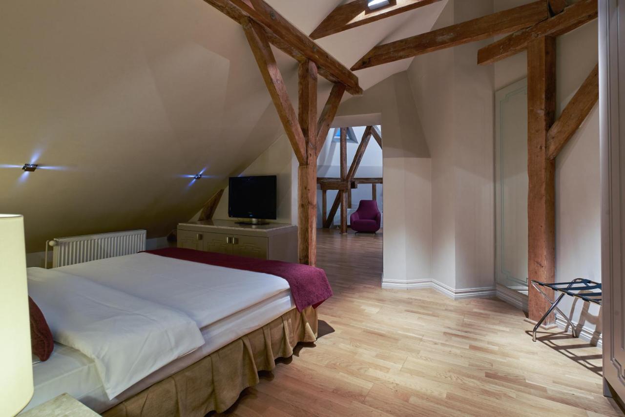 Hotell Opera 4*