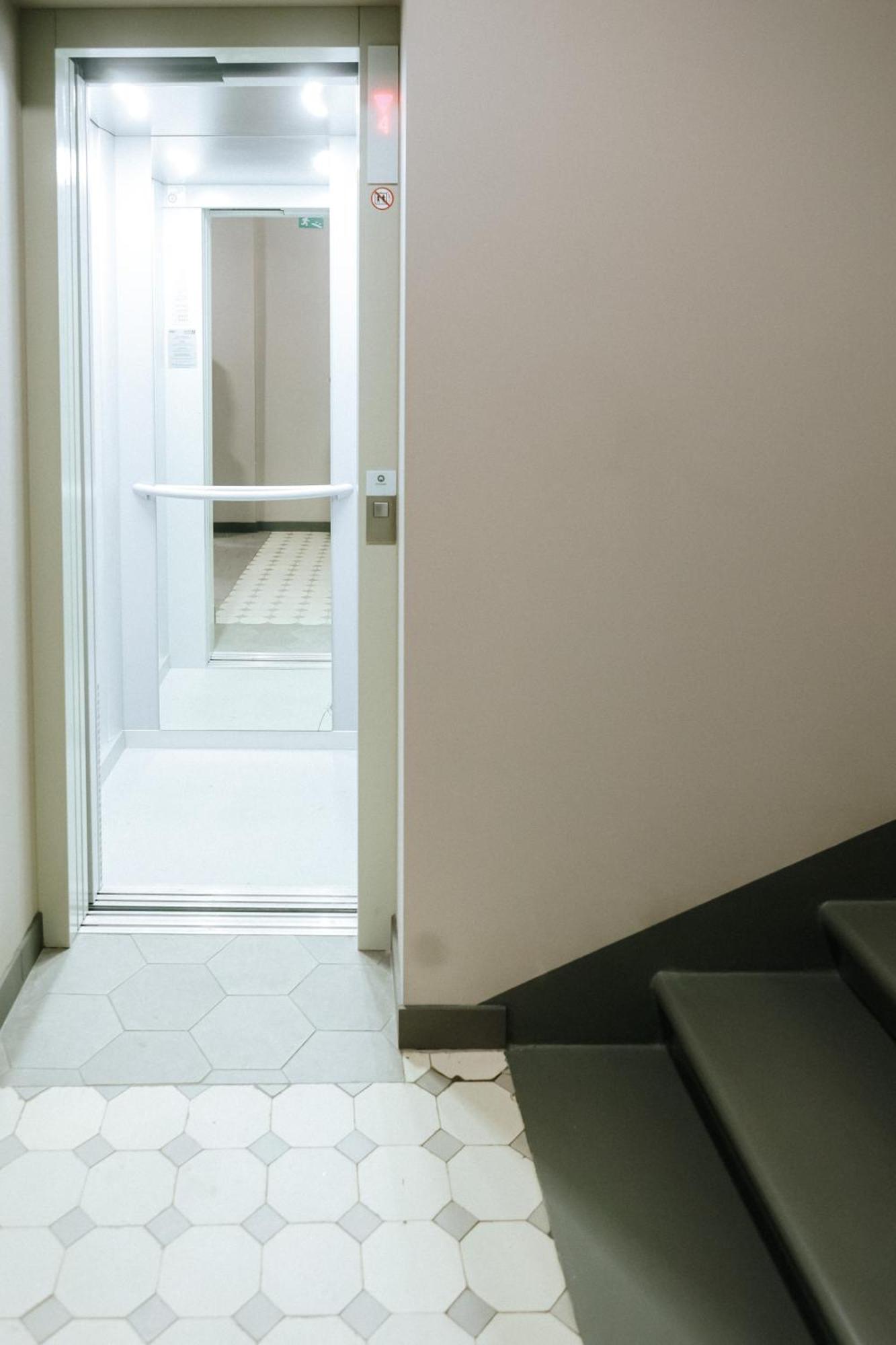 Apartamento New! Quiet With Elevator, 9 Min Walk To Old Town Riga