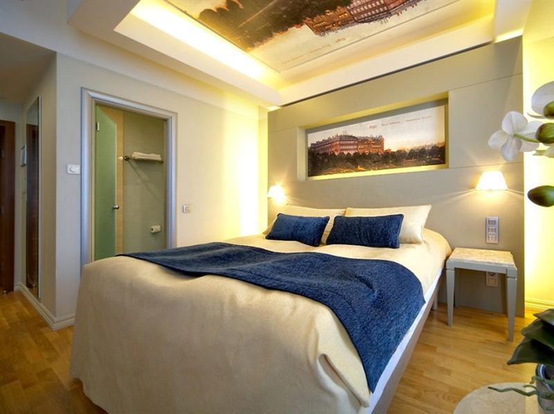 Hotell Opera 4*