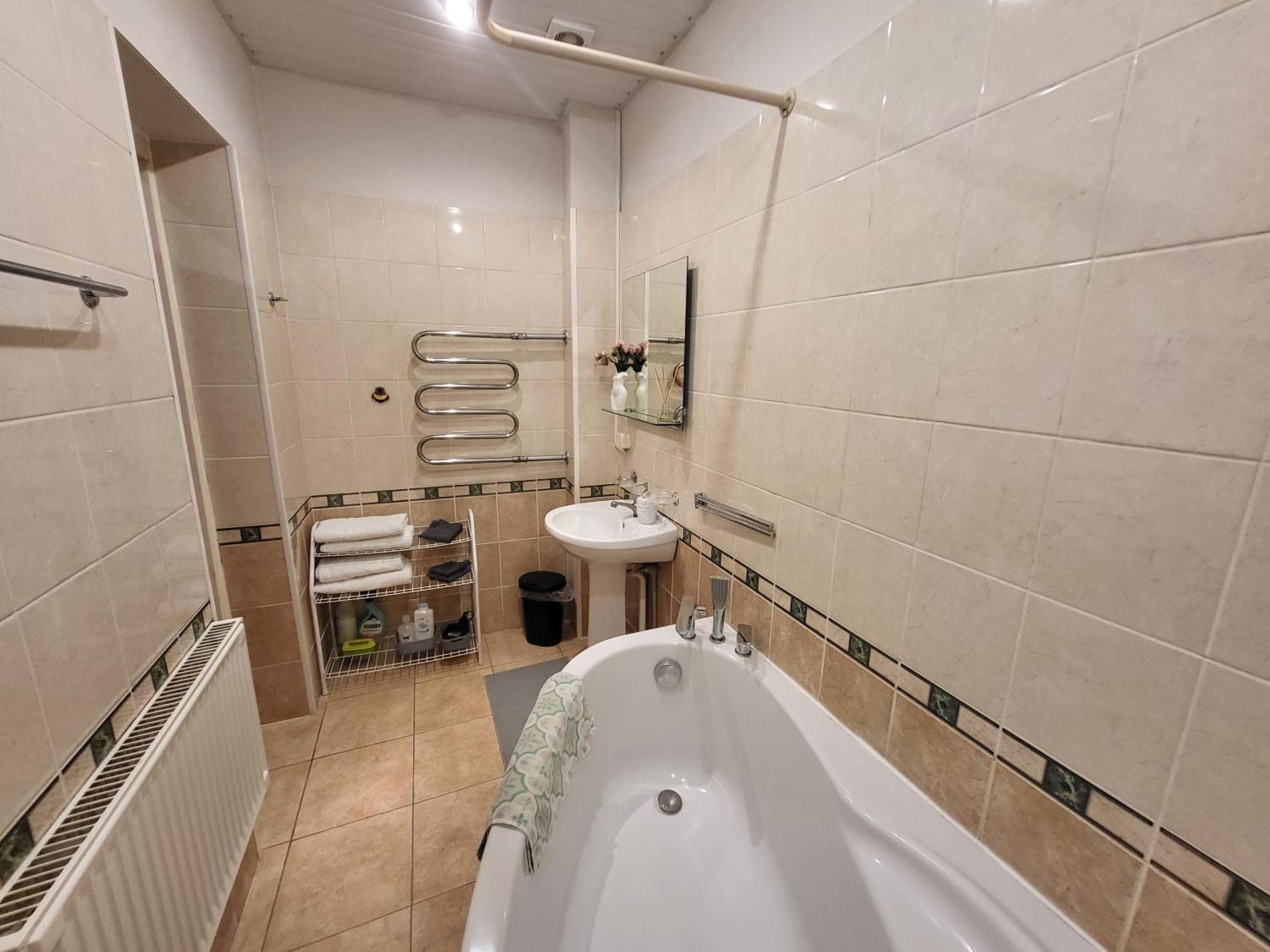 Cozy, Spacious Gertruda Self Chek In 20 Min To Old With Car 5 Min