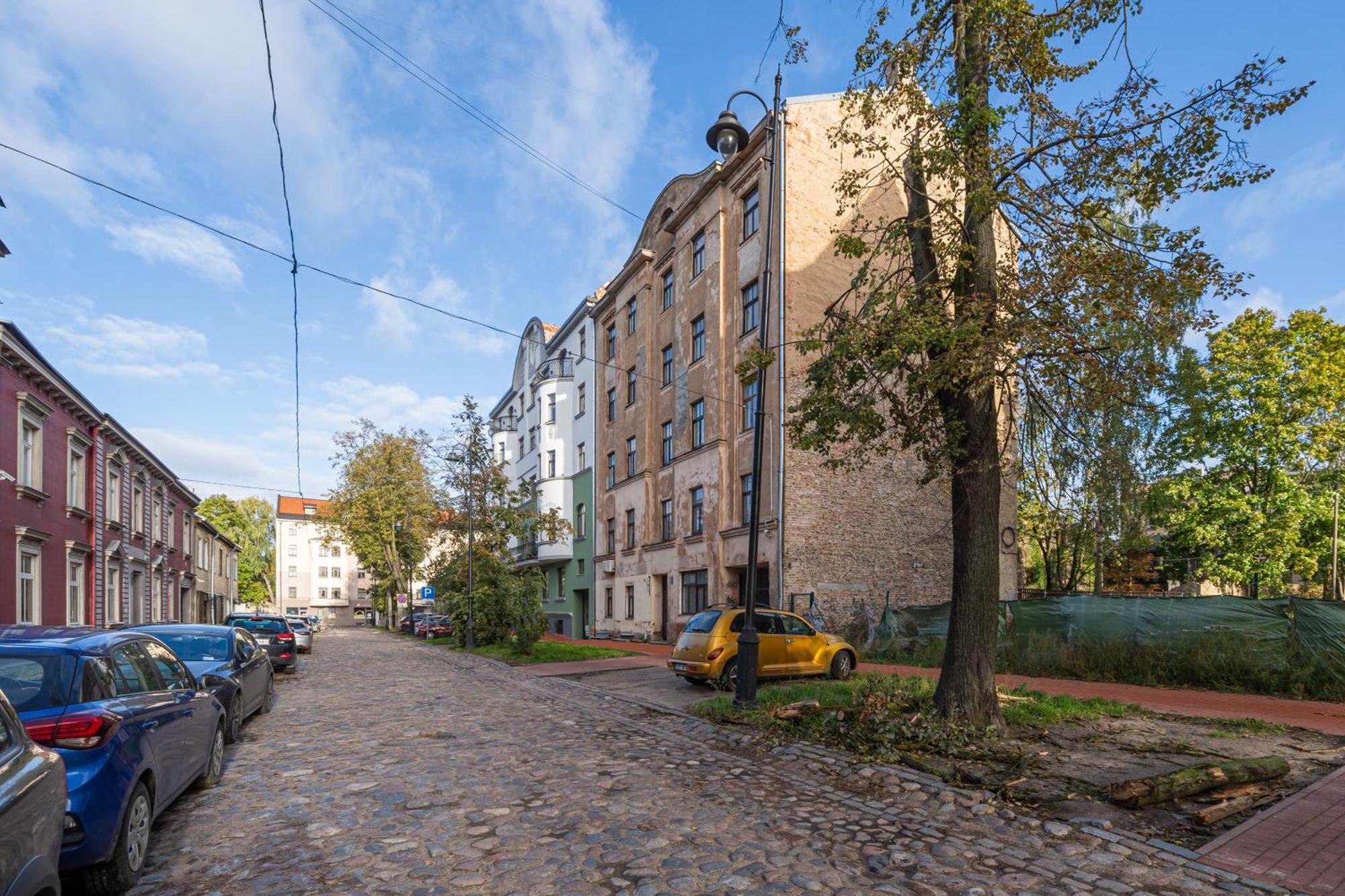 Lienes Iela Gem 1br With Fireplace In Historic Unesco Center Korter *