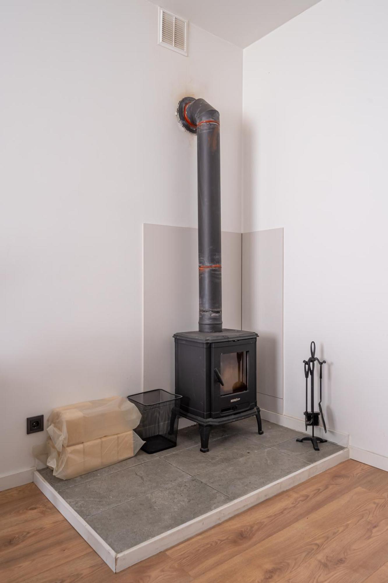 Korter Lienes Iela Gem 1br With Fireplace In Historic Unesco Center *