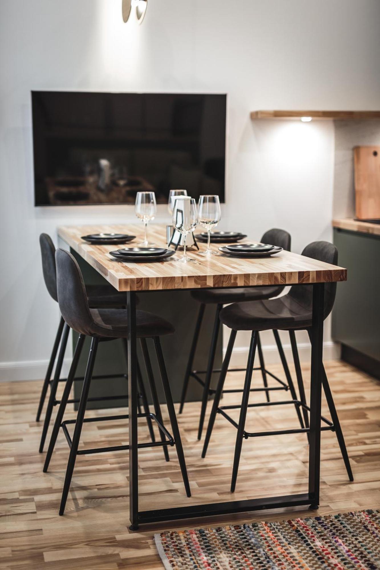 Harmony- Brand New & Cozy Very Center Of Apartment Riga