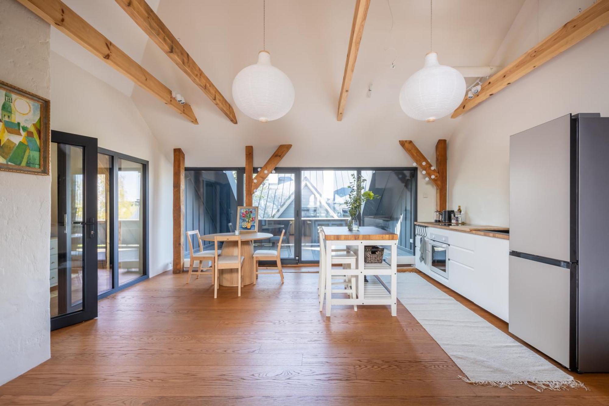 Riverside Flat With A Beautiful View Over Apartamento