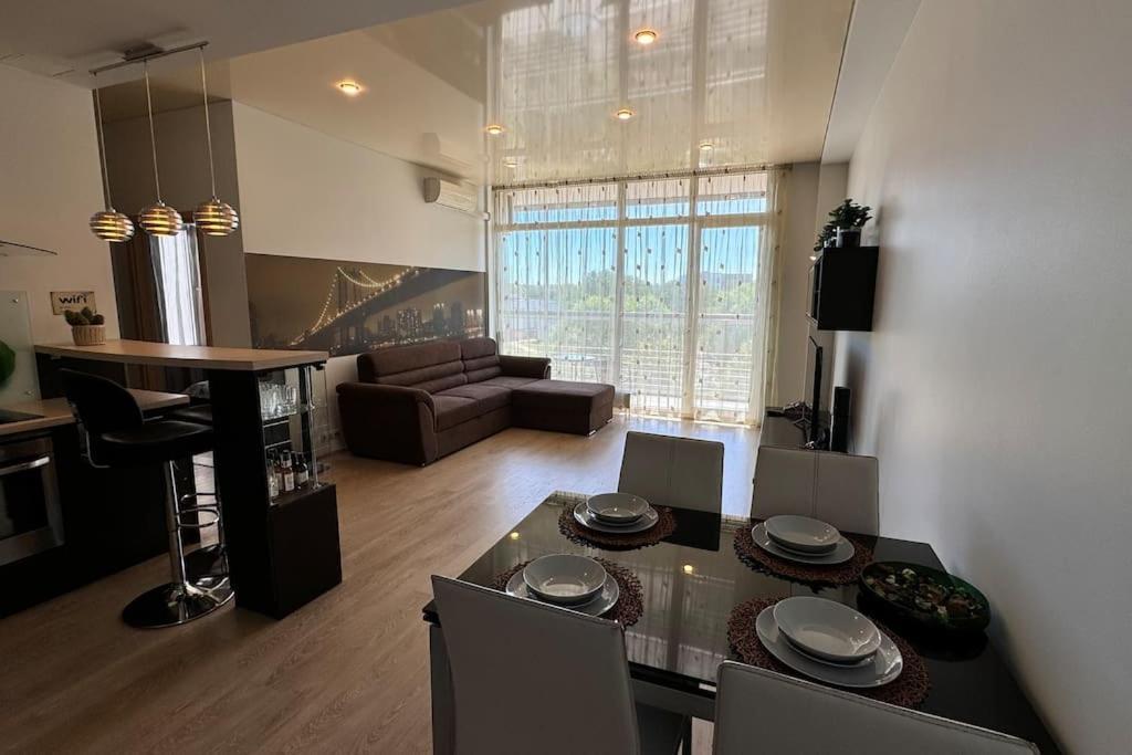 Metropolia Deluxe Apartment Riga