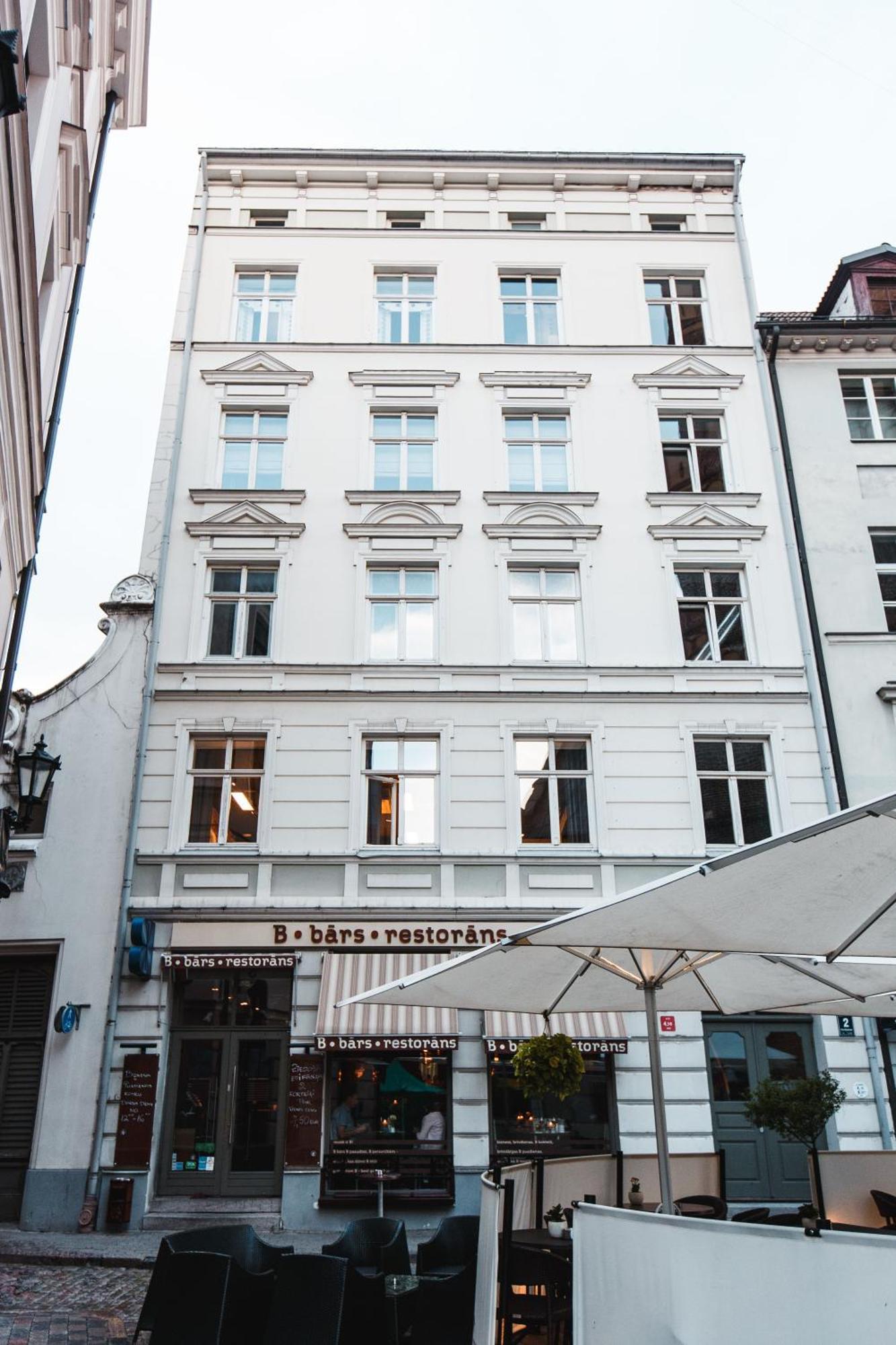 Apartment Doma Laukums In The Heart Of 1 Riga