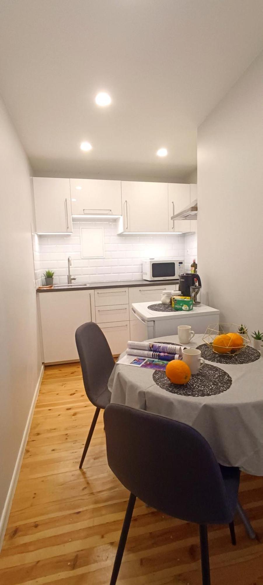 Two Bedroom Charismatic In The Old Town Apartment *