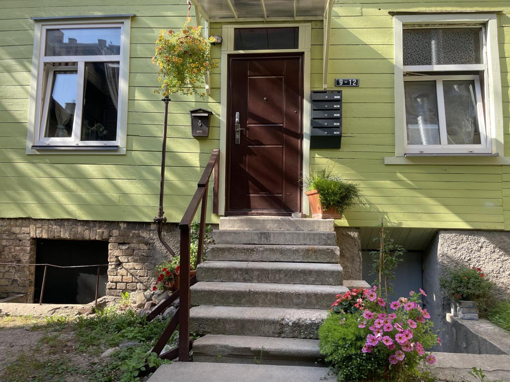 Exquisite 1br Apts In Center W Parking Riga