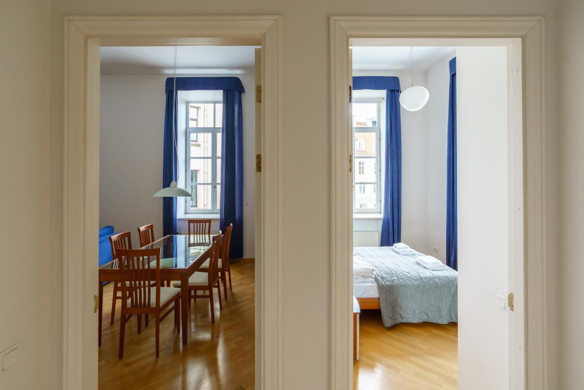 Classic Old Town Apartment