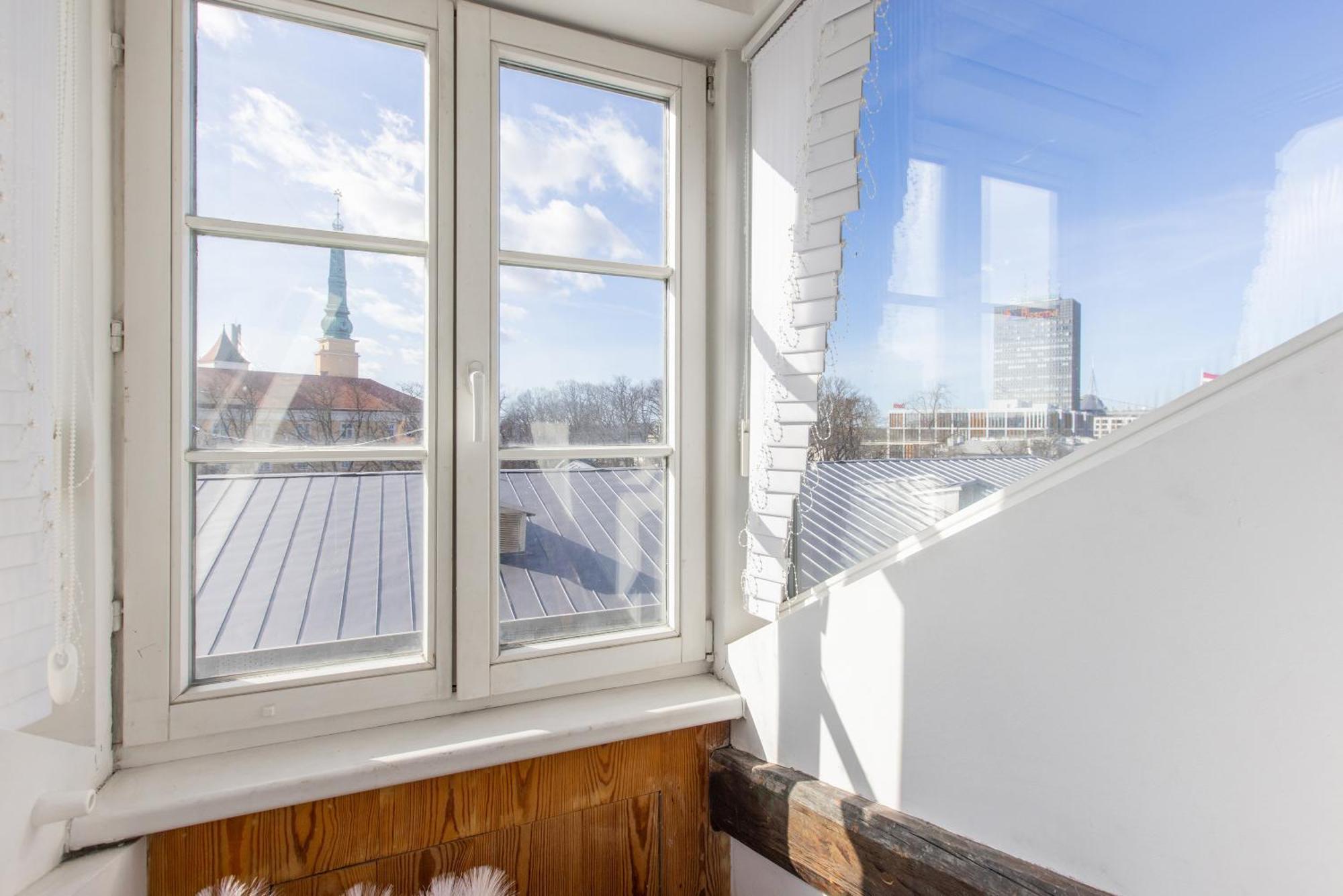 Mansard In Old Town Huoneisto *