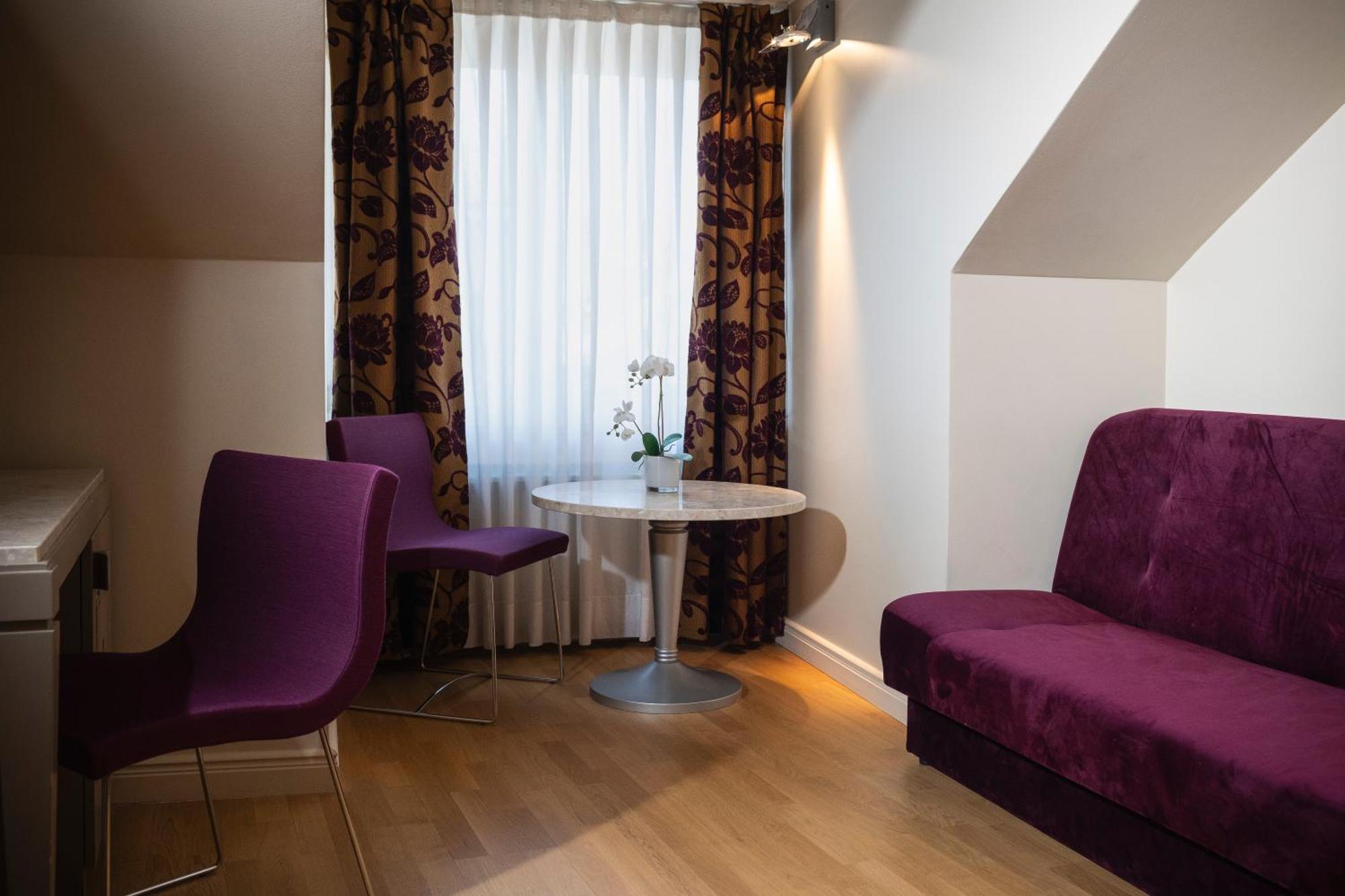 Opera Hotell