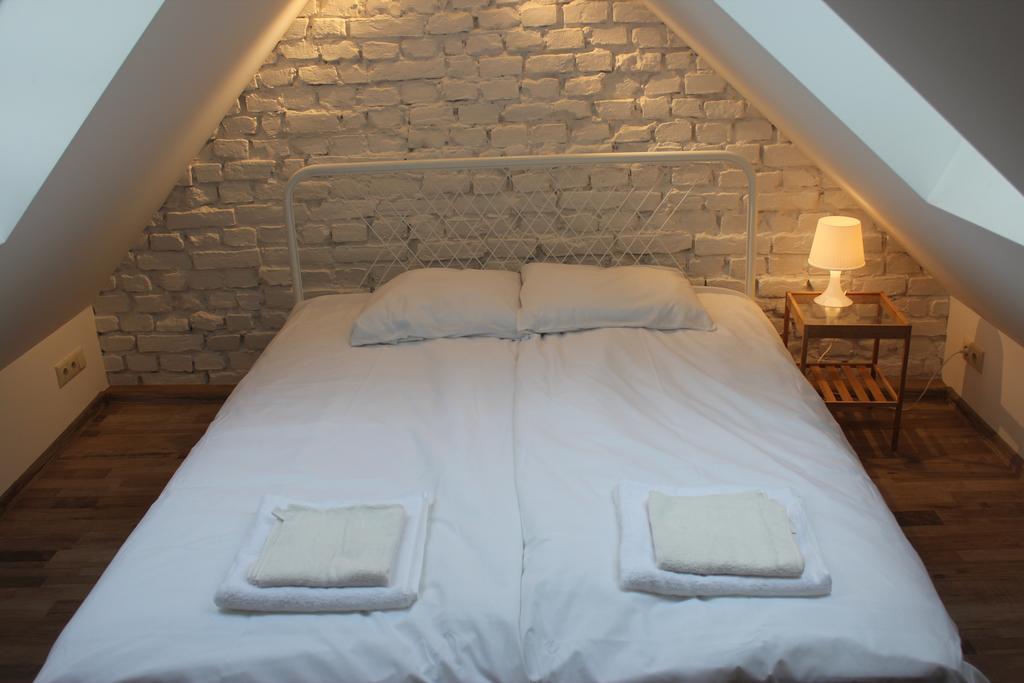 Three-bedroom On Peldu 19 Riga