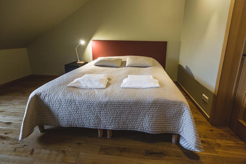 Lux - Ernesta, Free Parking Aparthotel Riga