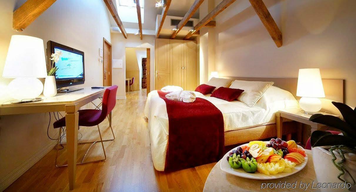 Hotell Opera 4*