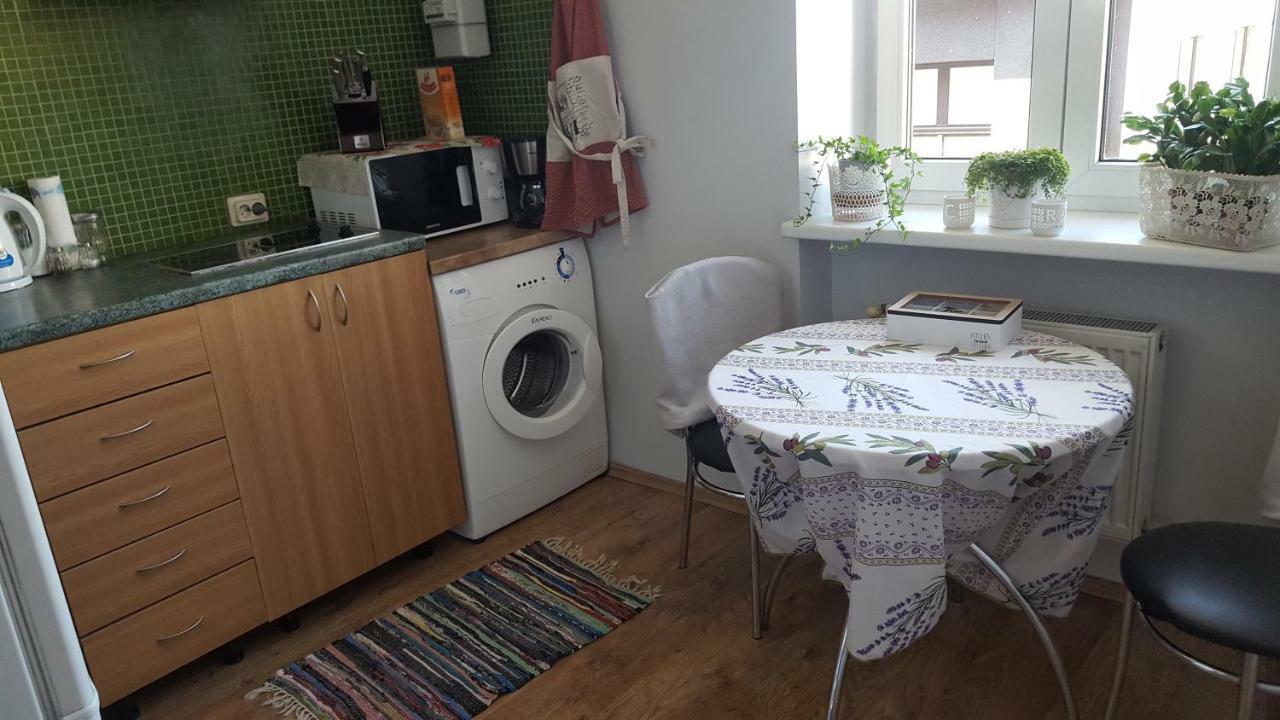 Flat In Front Of Station Apartment *