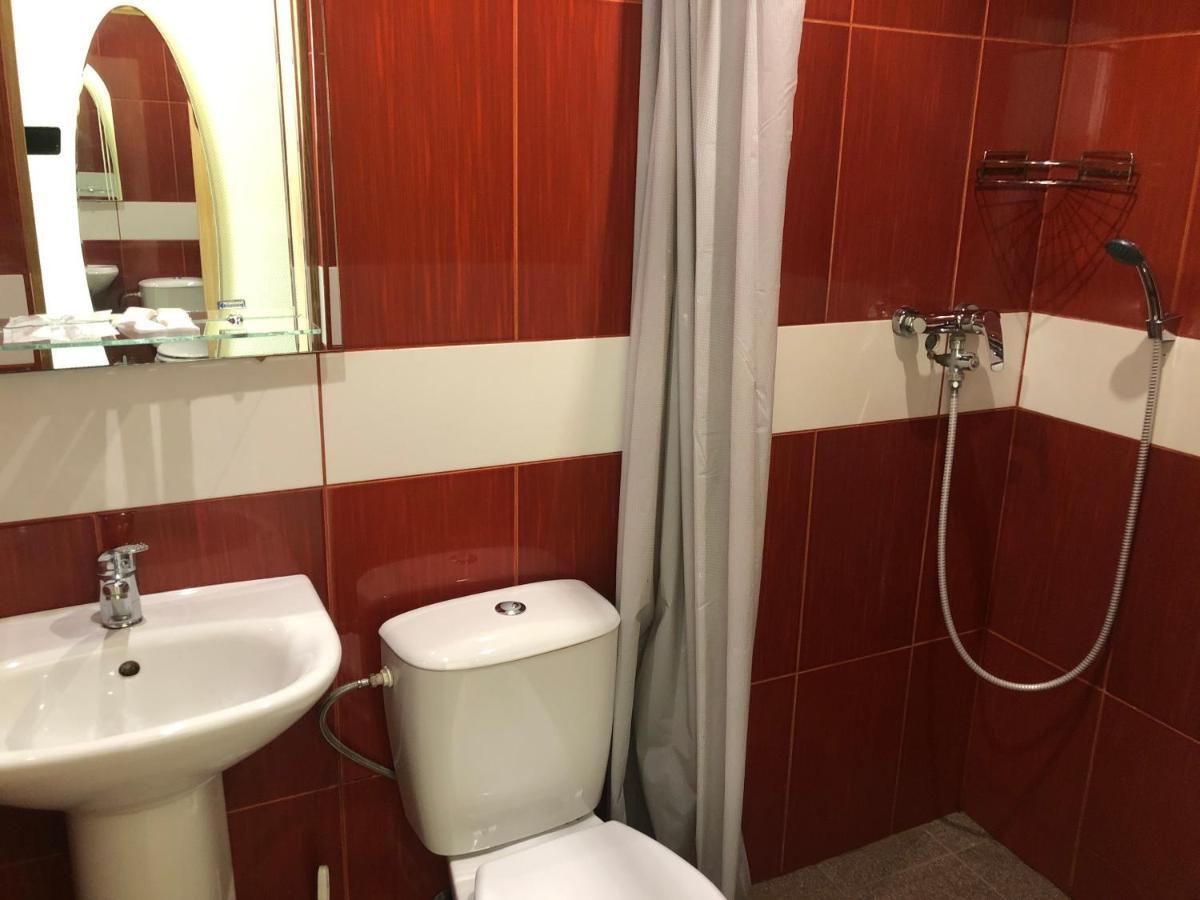 Sabina Hotel 2*