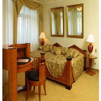 Roma 4* Riga