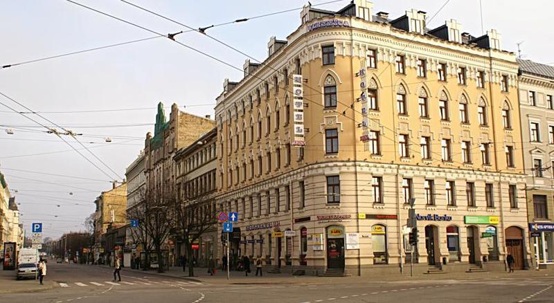 Irina Hotel 3*