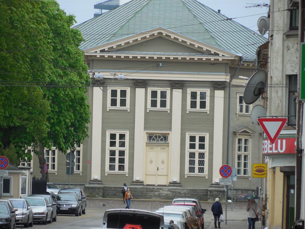 Gogol Park Hostel *