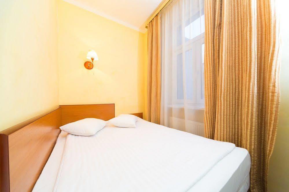 Hotel Irina 3*