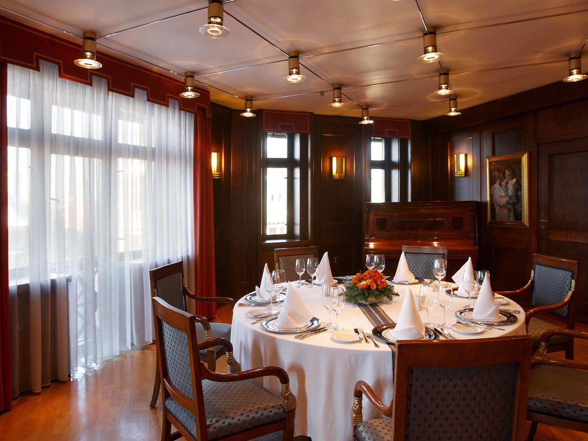 Roma Hotel