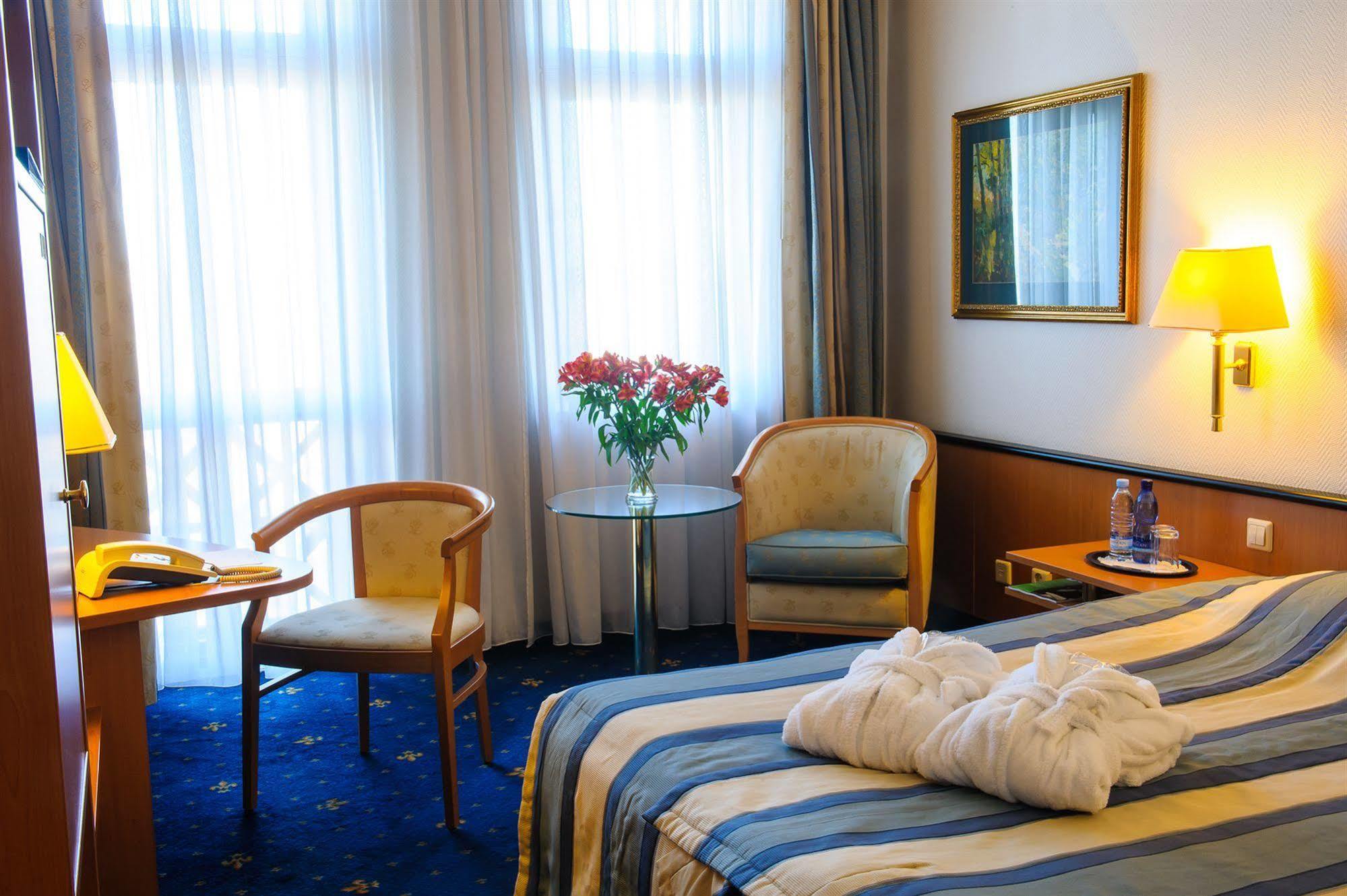 Roma 4* Riga