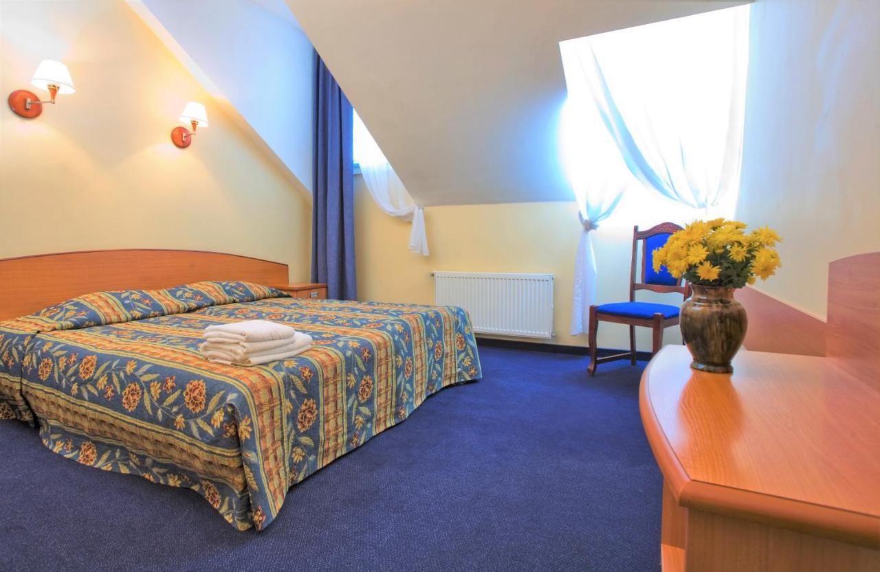 Irina Hotel 3*