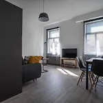 Sunbeam Design Apartment