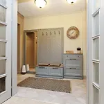 Old Town Kalku Apartment