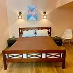 Castle Square Guest House