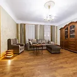 Ancient Storie\'S Ap 65Sqm Renovated Free Parking