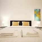 Quiet And Spacious Home In Historic Riga