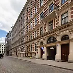 Modern Design Studio Apartment In Riga Center