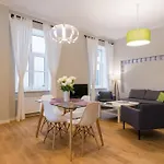 Modern & Spacious 80M2 Apartment In Riga Old Town