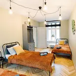 Elvis Apartment/11 Beds/6 Bedrooms/Riga Old Town